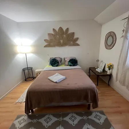 Gasthuis Cdg, Private 1 *