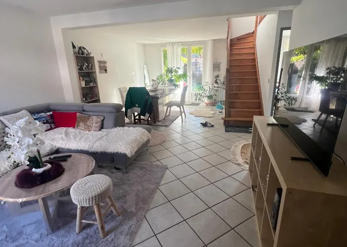 게스트하우스 Cdg, Private 1 루와시 앙 프랑스